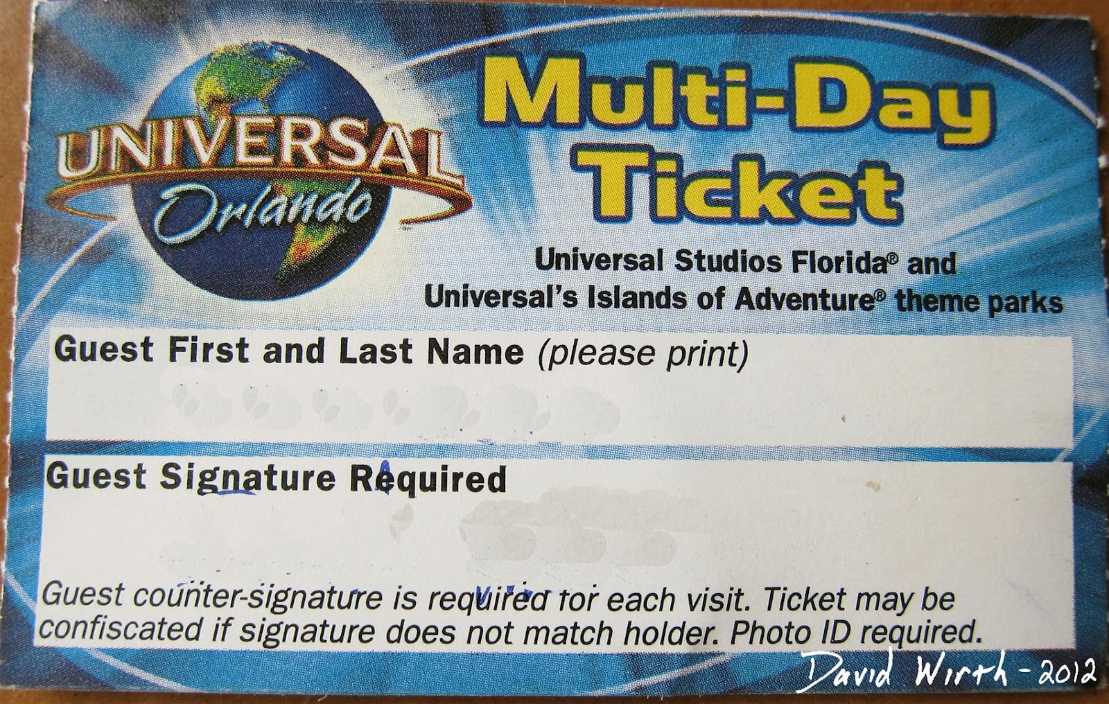 How To Buy Universal Orlando Discount Tickets Universal Orlando Resort includes Universal’s family of theme parks, hotels, and entertainment complexes. It has developed into a world class destination including 2 amazing theme parks, Universal Studios ® and Universal’s Islands of Adventure.